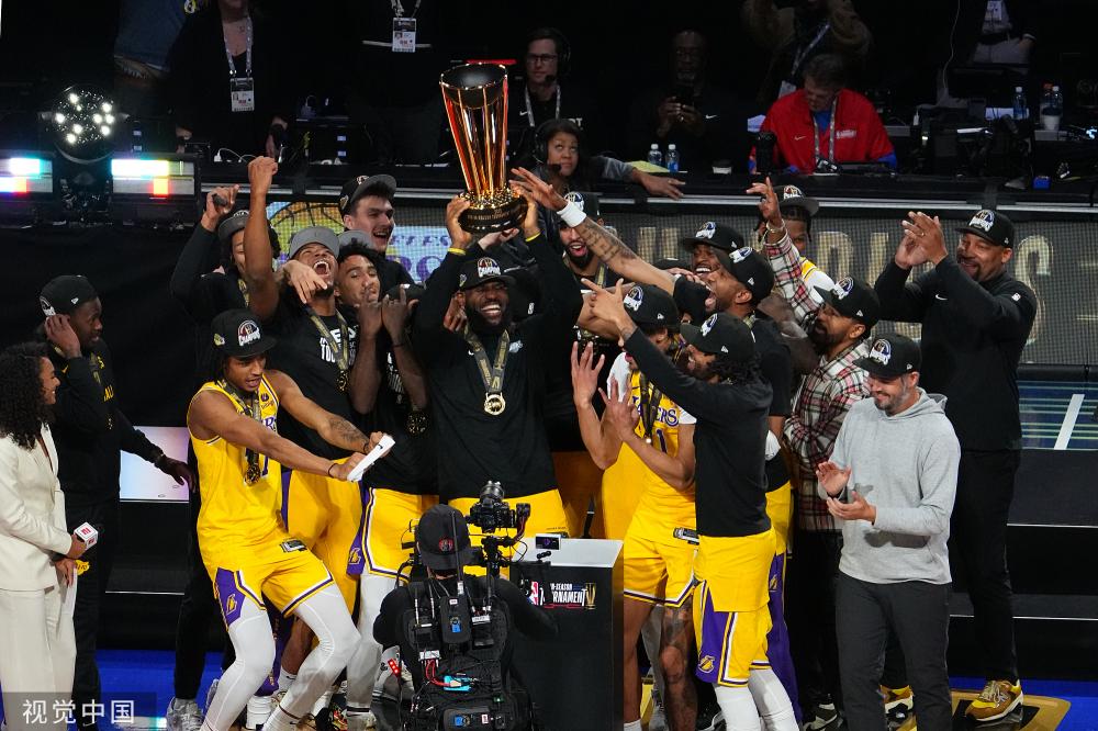 启的背景下 启的背景下